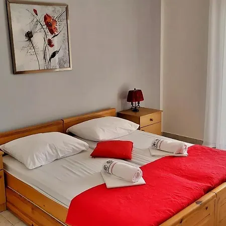 Appartement Mandalinic Omiš