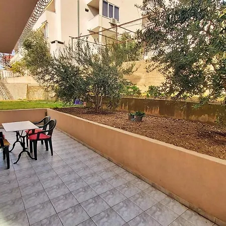 Mandalinic Appartement