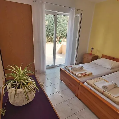 Appartement Mandalinic *