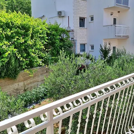 Appartement Mandalinic Omiš